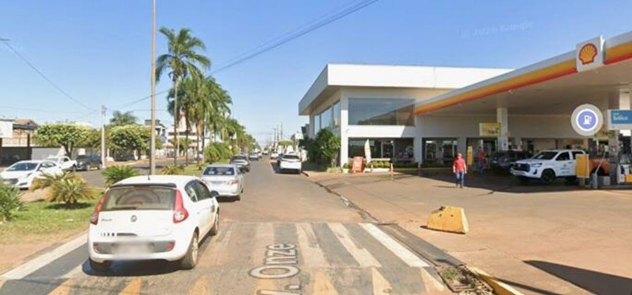 Ilustração da notícia Adolescente lança explosivo em posto de combustíveis e deixa mulher ferida em Chapadão do Sul da MS Todo dia